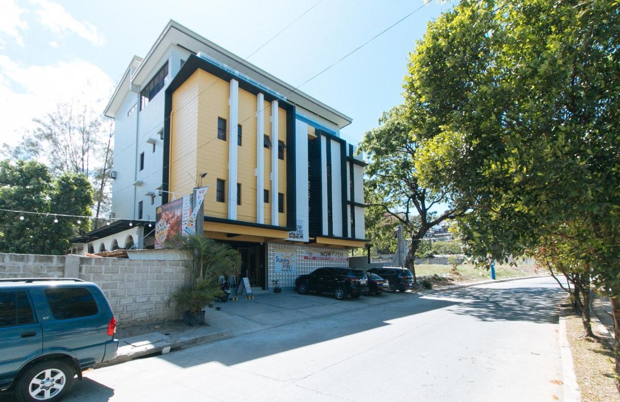 Sunny Day Residences Antipolo Luaran gambar
