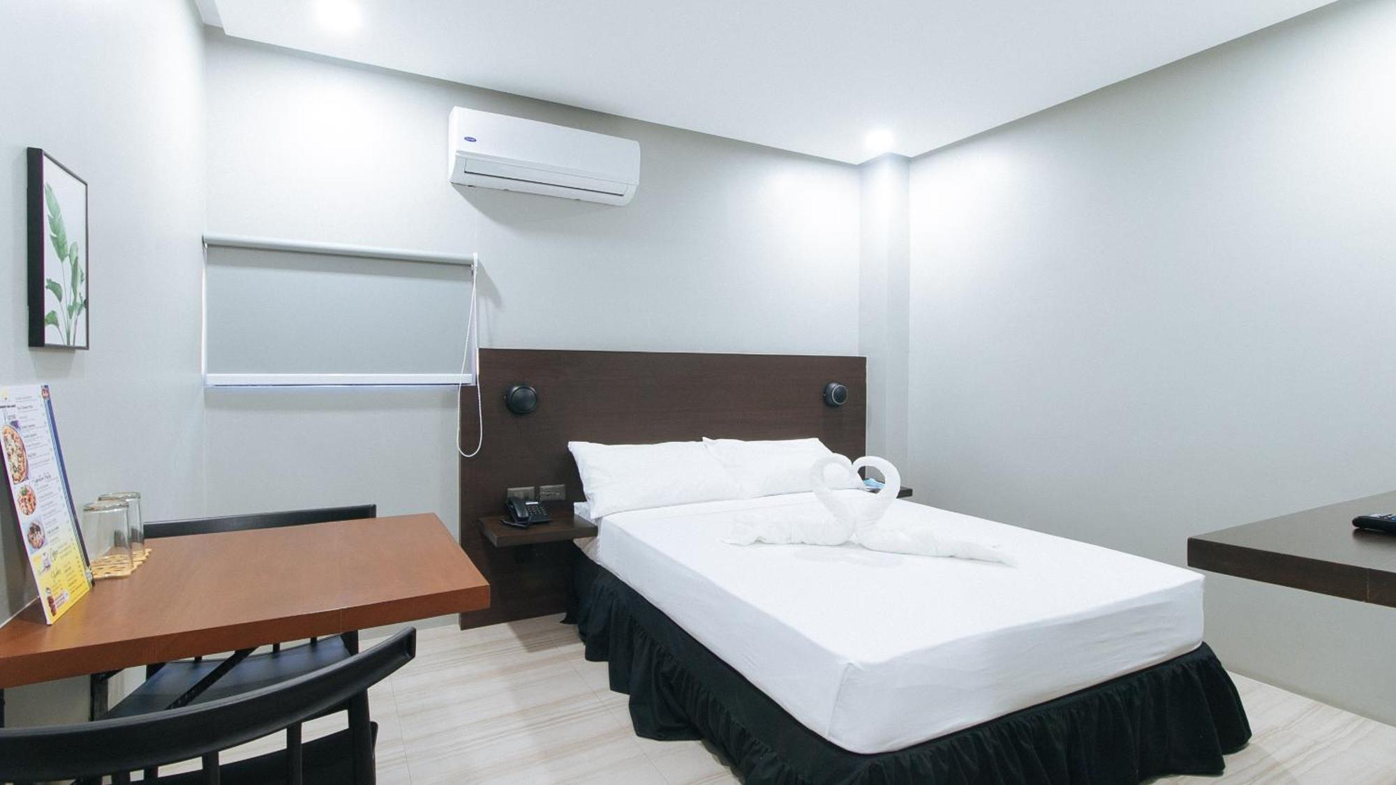 Sunny Day Residences Antipolo Luaran gambar